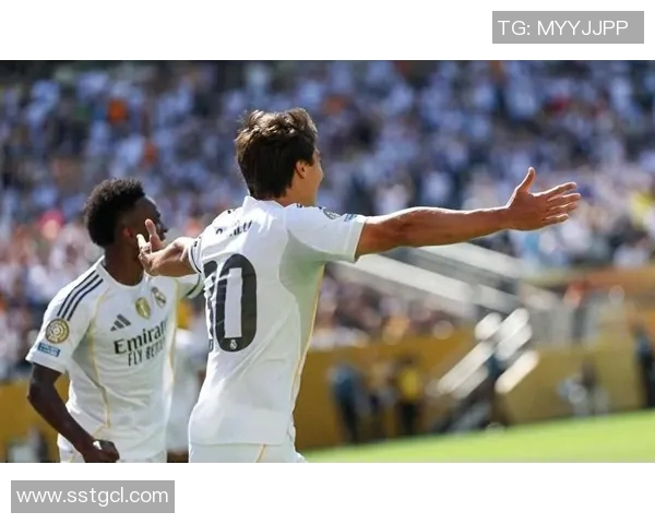 皇马与切尔西球迷激情对决谁能在球场上赢得荣耀与尊重